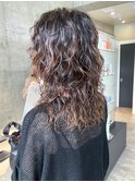 ロングウルフ　レイヤー　ウェーブパーマ　ダメージレス
