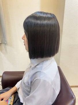 ユニコ(unico) 切りっぱなしボブ