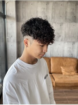 スワッグベース(SWAG BASE) スペインカールパーマ