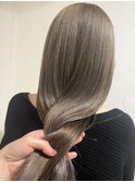 ハイトーングレージュ