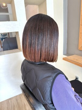 ウイ(u'i) ルーツカラー×ボブ