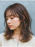 トレンド感重視ミディアムフェイスレイヤー
