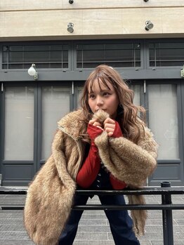 圧倒的なカラー技術で”透明感と艶”人気のバレイヤージュ/ハイライトで立体感と柔らかさも再現