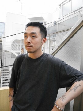 キュー(Cue_) 【MAYU】メンズボウズ刈り上げあり骨格矯正カット