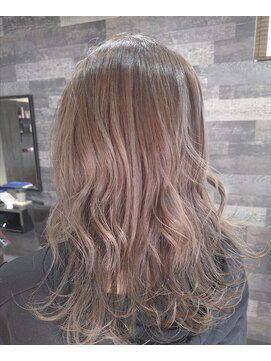 サード プレイス(Third Place) ピンクベージュカラー!