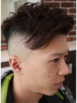 アクセプトザワールドバーバー(Accept the world barber) ラフショート×スキンフェード