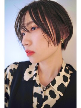 ロスタークラス(ROSTAR class) クールなボブショート