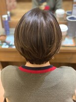 エクリ 麻布十番(equri)&nbsp;丸みショート　20代30代40代　ハイライト　デザインカラー