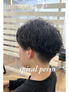 ロルド シェリ(Rold Cheri) 刈り上げマッシュツイストスパイラルパーマ