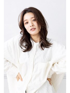 トティア 梅田(Totia) 【Totia梅田】ゆるふわ巻きセミディ×ミルクチョコレート