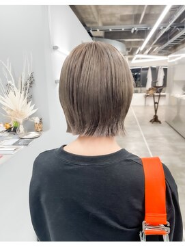 ノード(NODO) ボブのシアーグレージュ