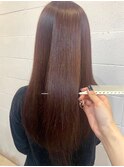 大人可愛い愛されストレートモカブラウンロングヘア