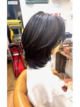 ヘアー コレクション ピース(hair collection PEACE!) ６０代キレイに流れるミディアムレイヤー