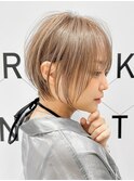 大人可愛いグレージュショート/20代30代40代50代