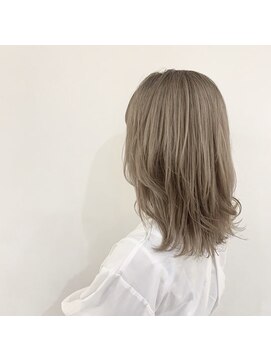 ラヴェ(LAWE.) ホワイティハイトーン！