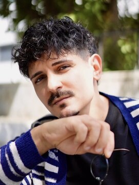 オルト(Altn) メンズ外国人風マレットヘア波巻きツイストスパイラルパーマ