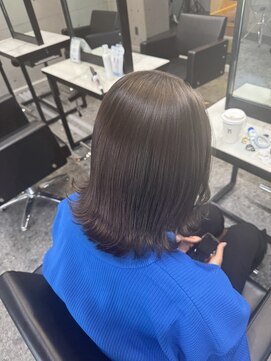 パヌポン(PANUPON) ケアブリーチバレイヤージュグレージュハイライトミルクティー