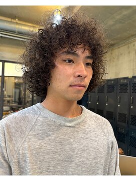 ナループロアオハナ(Nalu pu loa ohana) 海外風アフロパーマハードパーマスパイラルパーマ