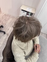 カミノワ(kaminowa)&nbsp;白髪率70％おすすめスタイル/神戸/三宮/白髪ぼかし/脱白髪染め