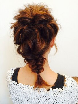 ツイギー 千舟店(TWiGGY) 【TWiGGY　フィッシュボーンねじアレンジ】