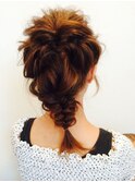 【TWiGGY　フィッシュボーンねじアレンジ】