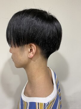 エル(EL by green) 《tomi》切りっぱなし前下がりショート