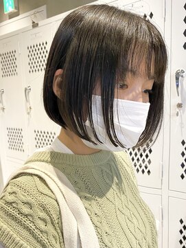 エリマ 調布(elima) 黒髪でも重く見えない前下がりボブ 前髪あり イメチェン