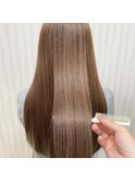 ハイライト×抜け感ミルクティーベージュ×艶々髪