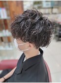 波巻きスパイラルパーマツーブロックスリークショートマッシュ