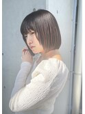 切りっぱなしボブ×顔周りレイヤー