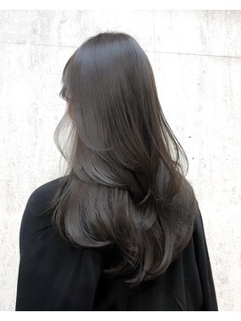 サイン 渋谷(SIGN) レイヤーカットイヤリングカラーインナーカラーケアブリーチ