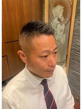 ワイズバーバー ギンザ  神田御茶ノ水店(Y's BarBer GINZA) ビジネスショート<理容室>