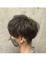 ウノプリールヴァモス(unopulir Vamos)&nbsp;前下がりマッシュナチュラルヘアメンズ