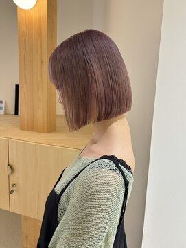 ニール 名古屋 伏見 丸の内(NEELU) 【Neelu_manaca】ぱつっとボブ×ペールピンク