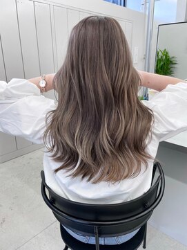 リリット(ReLit) くすみベージュマロンベージュホワイトブロンド細めハイライト