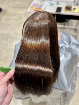 アンジュベイナハ (Ange Bay NAHA)の写真/毛先まで潤うヘアに♪カラーやパーマで傷んだ髪も、潤いとツヤのある髪に導いてくれる☆