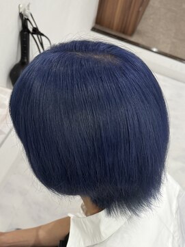 アールシリウス(R,SIRIUS) ブリーチ2回で出来るネイビーブルー