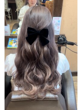 モアムー(Moremuu) 【りえ】グレージュカラー