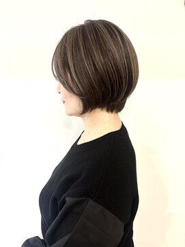 ゼンドットカラスマ(Zen.karasuma) 白髪ぼかしハイライト