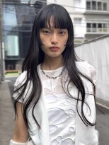 ピークアブー 銀座中央通り(PEEK-A-BOO)&nbsp;＊ロングヘア小顔カットサイドバング黒髪