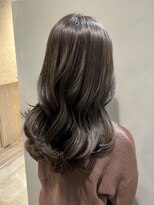 エイト 上野店(EIGHT ueno)&nbsp;落ち着いた印象のオリーブカラー