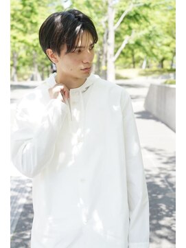 ダブル(W) 韓国風マッシュでワイルドに 2ブロックショート