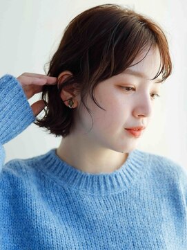 スクエアウーノ 博多(SQUARE＊UNO HAKATA) 外ハネボブ　シースルーバング　顔周りレイヤー　ブラウンカラー