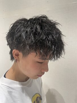 ヒロギンザ 大阪本店(HIRO GINZA) 縦落ちツイストパーマスタイル