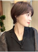 小顔サイドバングの大人マッシュショート青山表参道