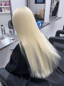 オニキス(ONYX) ブロンド金髪ハイライトグラデーションハイトーンカラー髪質改善