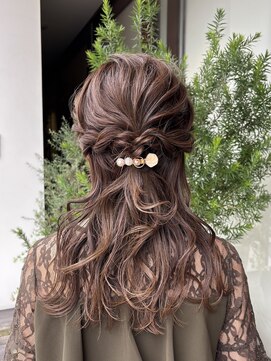 マッシュ アドベ 八戸ノ里(MASHU ADOBE) ふわふわハーフアップ☆