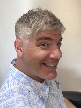 プロのシェービング技術でオシャレを格上げ◎理想のヘアスタイル×清潔感で好印象を手に入れて！