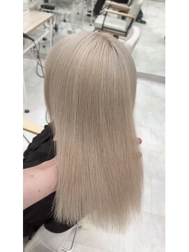 ビュー フクオカ(VIEW FUKUOKA) ホワイトベージュカラー