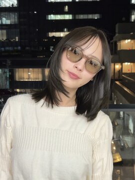 ブラン(Blanc Aoyama) ミディアムレイヤーボブ/ハイトーン